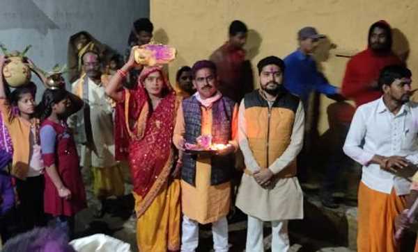 डीजे डांस कार्यक्रम में शामिल हुए तुषार